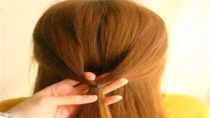 夏天长发简单发型扎法