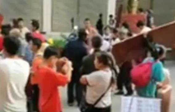 学生自带床板入学