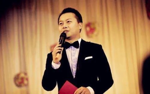 上海婚礼主持人职责 如何才算一个好的婚礼主持人