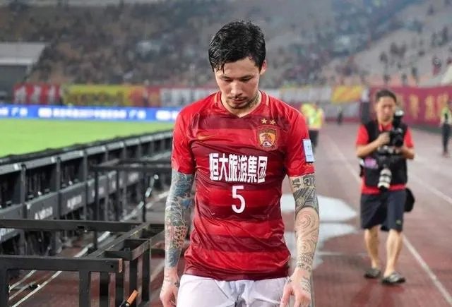 张琳芃：1-2不敌叙利亚的乌龙，是技术原因，与打封闭无关！对此你怎么看？