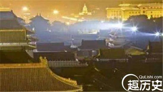 揭秘故宫灵异事件：关于故宫五点以后就关门的原因，是不是闹鬼呢？
