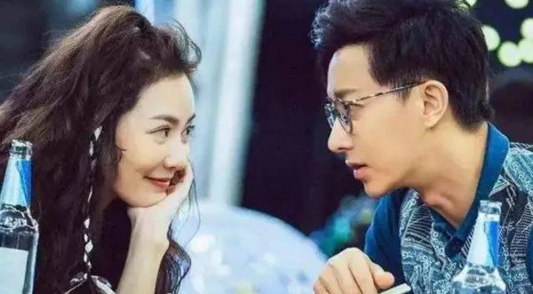 异性相处,男人有哪种“身体语言”,就是不爱的表现呢?