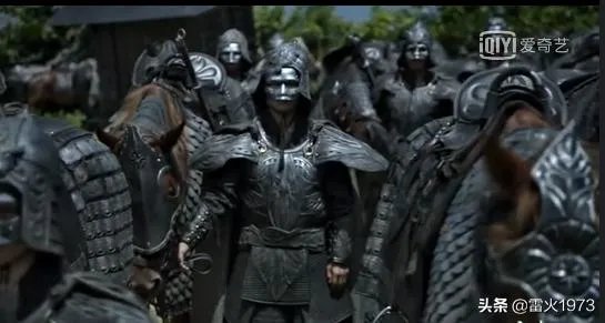 《庆余年》里范建的红衣军和萍萍的黑骑谁强谁弱？