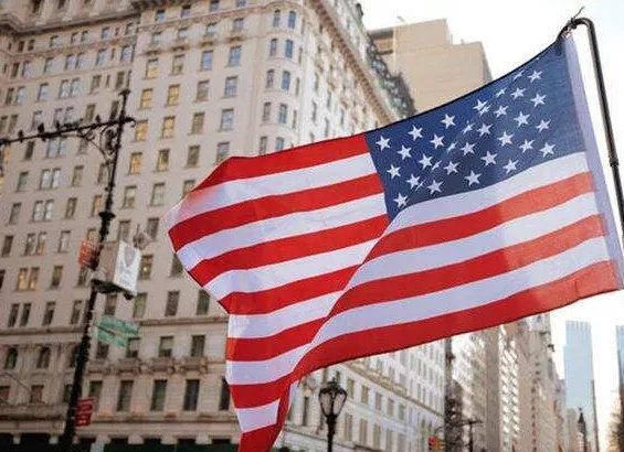 世界银行预测今年全球经济将萎缩5.2%是真的吗？