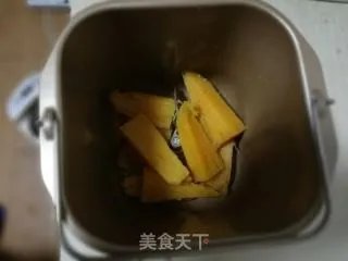 听听“我和我的家乡”的故事，想家的时候，来点面包机版红薯干