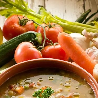 如何消除鱼尾纹？眼部卸妆要彻底