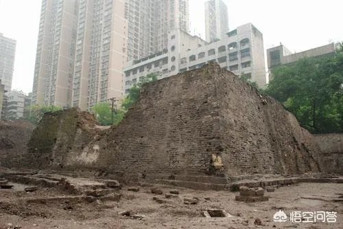 重庆10年左右发掘的老鼓楼衙署遗址和15年发掘的朝天门城墙、古迹、文物等现在是什么状态了？