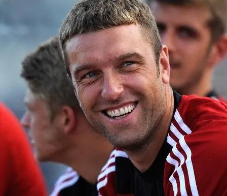 如何评价英格兰足球运动员里基-兰伯特？