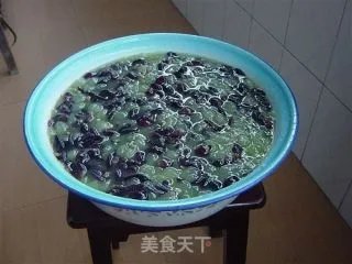 家庭自酿红葡萄酒