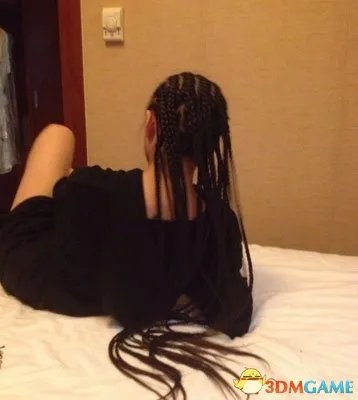 小彩旗被封新生代女神 后台照片与生活照曝光