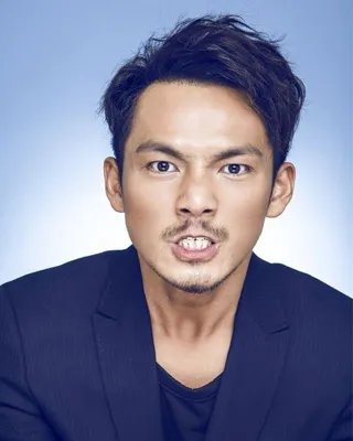 为什么钟汉良捞金似春运？粉丝挤爆活动现场人气不输李敏镐