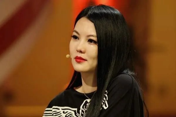 谢娜的主持水平和李湘的差距有多大？