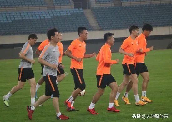 国安这么厉害，为什么就是总干不过鲁能？