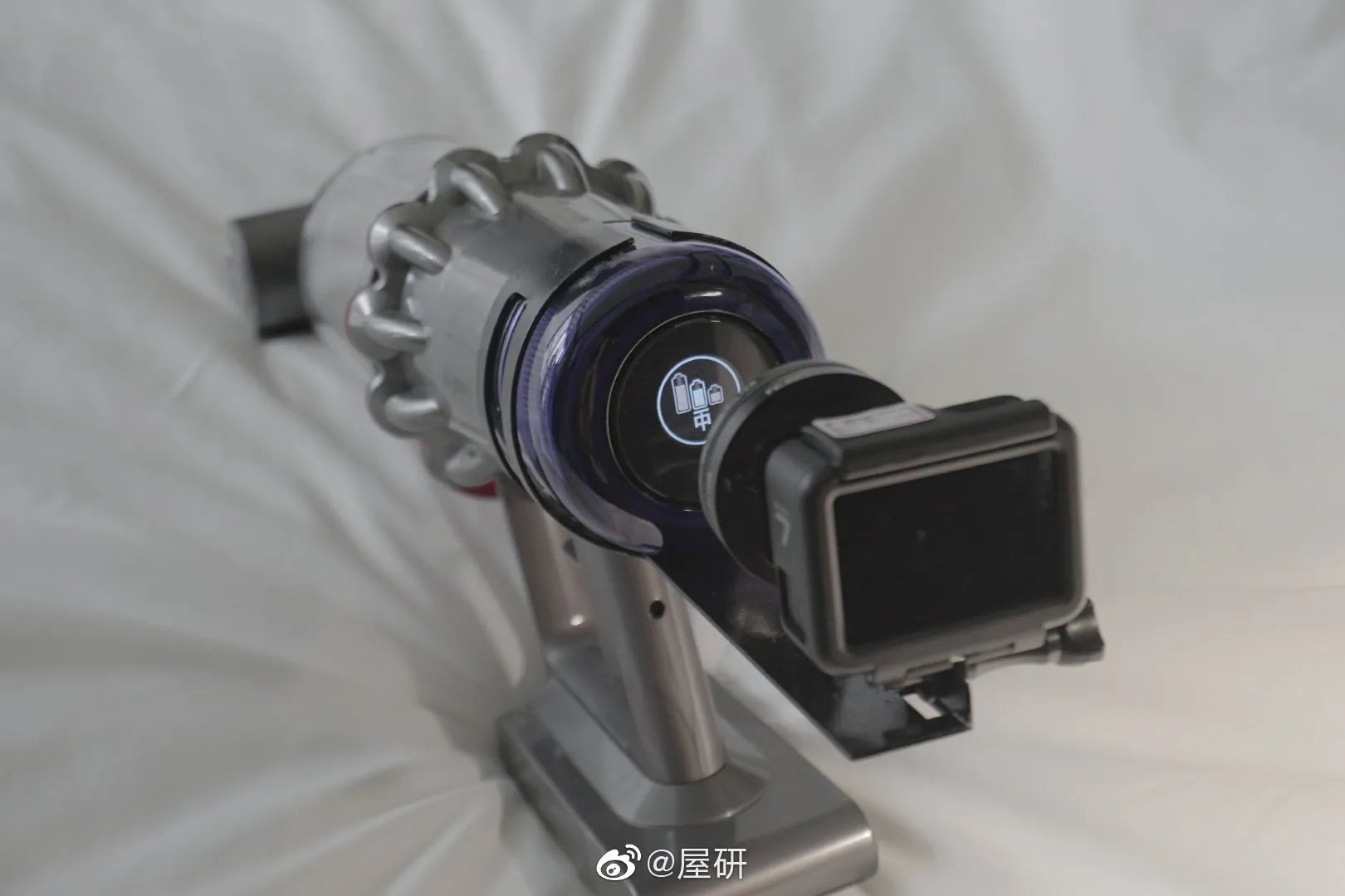 下午参加了Dyson的新品分享会，作为主角的V11也太炫酷了...