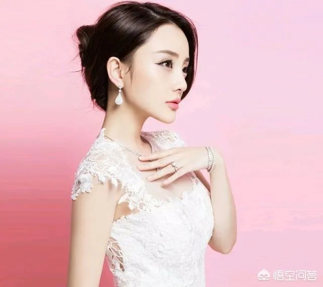怎么从白莲花的外表看出绿茶婊的心?