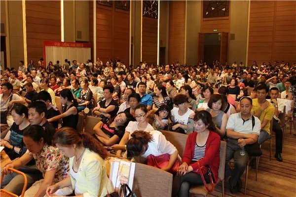 多地房贷利率上浮，买房时，应注意哪些问题？