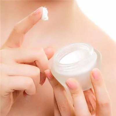 长痘痘是什么原因引起的