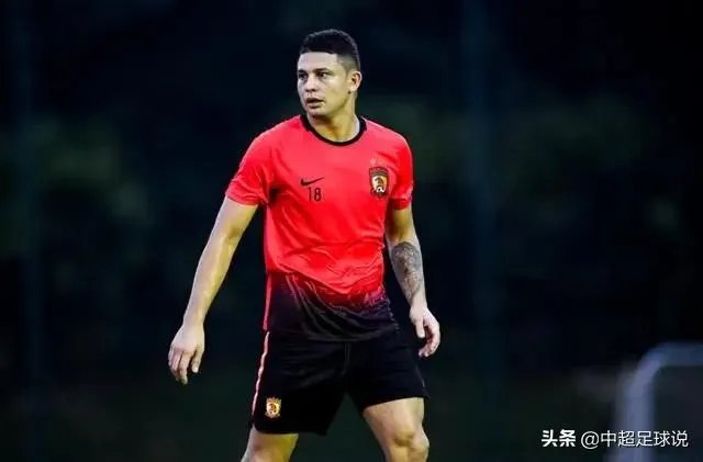 世预赛国足客场对马尔代夫，艾克森会首发吗，会有进球吗？