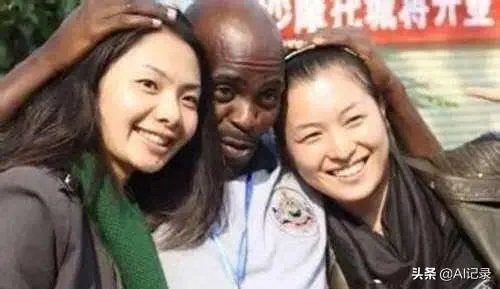 女儿和非洲小伙离婚了，孩子留给男方好还是留给女方好？