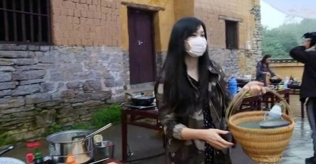 吴尊老婆不愿意在公众面前曝光,真的是因为长的丑吗?