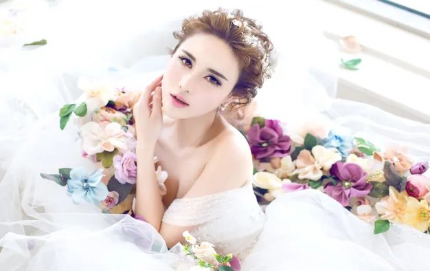 新娘化妆多少钱一次 新娘盘发化妆多少钱