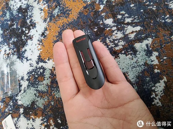 闪迪sandisk 优盘（u盘）CZ600酷悠开箱简评