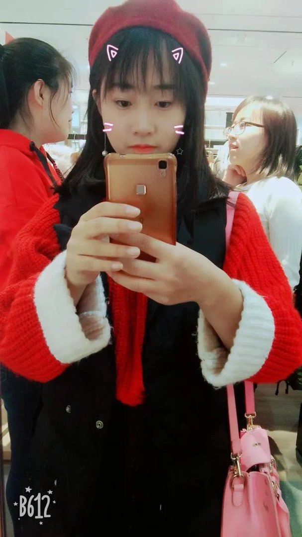 郑爽短发尴尬期