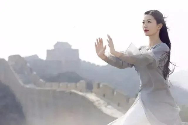 上联：冬至阳生夏至阴生，下联怎么对？