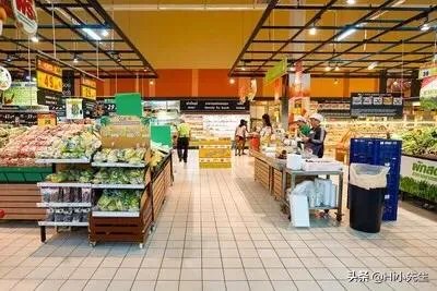 开业半天就暂停营业的Costco，真的能扎根中国市场吗？