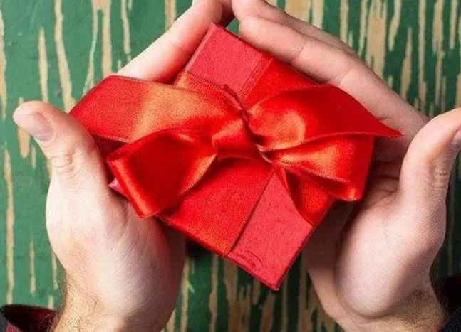 结婚周年庆礼物可以送哪些 结婚10周年纪念方式