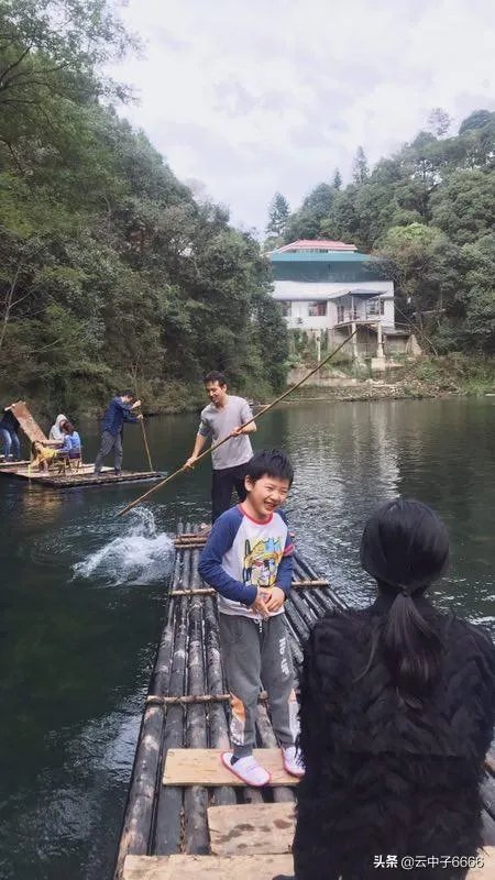 感情是靠感动还是靠吸引