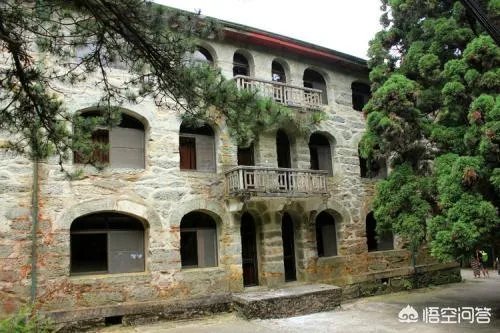 如何看待郑渊洁硬刚曹文轩?