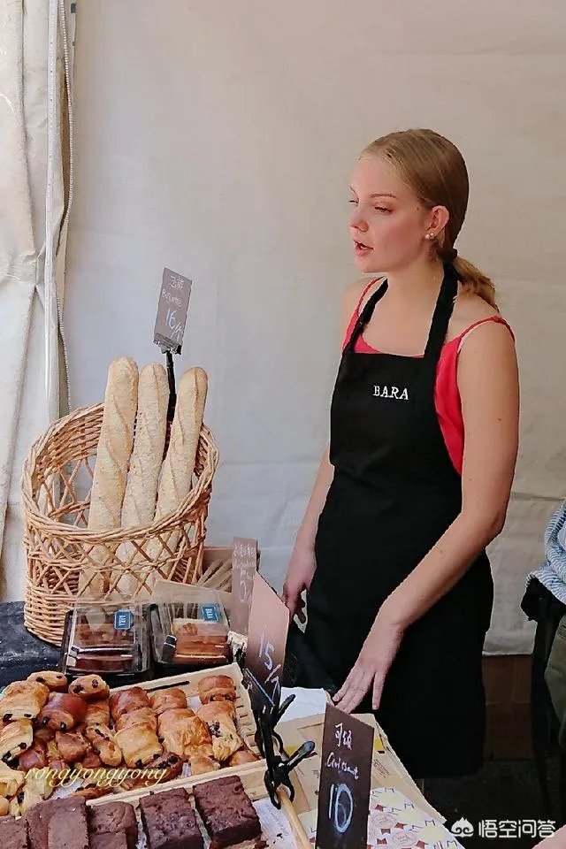 一顿晚餐花40万，一人一顿吃掉5万元，上海近日现天价菜单，对此你怎么看？