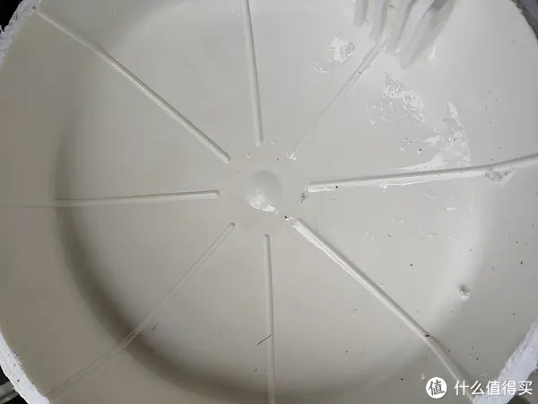 RO净水机到底选有桶还是无桶？拆解使用6年的压力桶给你结论