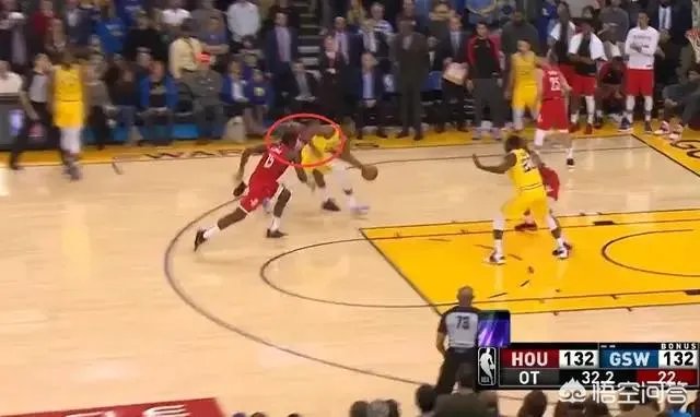 火勇裁判报告官宣，杜兰特界外救球是因哈登先犯规，火箭绝杀三分未提及，你怎么看？