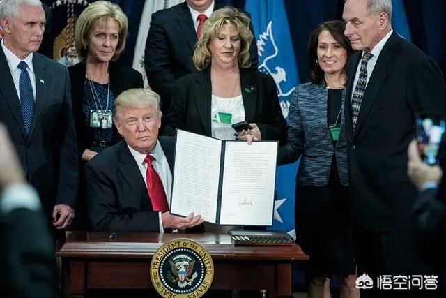 美墨围墙只需6亿美元，特朗普却要50亿美元，并以“停摆”政府威胁国会，这是怎么回事？