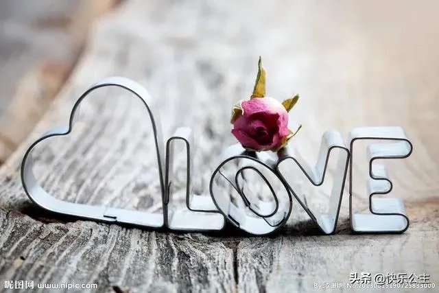 感情是靠感动还是靠吸引