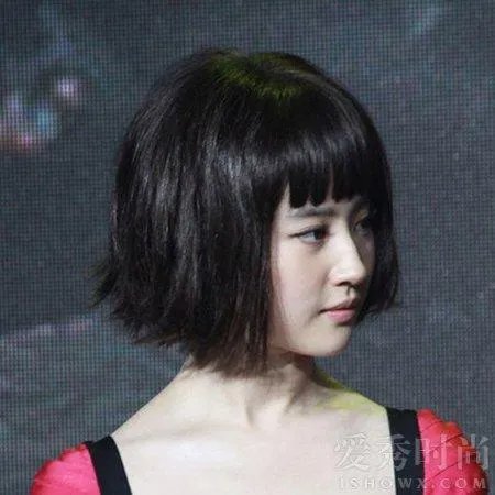 郑爽短发尴尬期