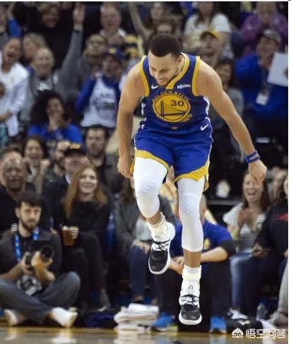 格林在和独行侠的比赛关键时刻不敢投篮，你怎么看？