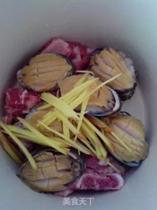 鲍鱼炖排骨