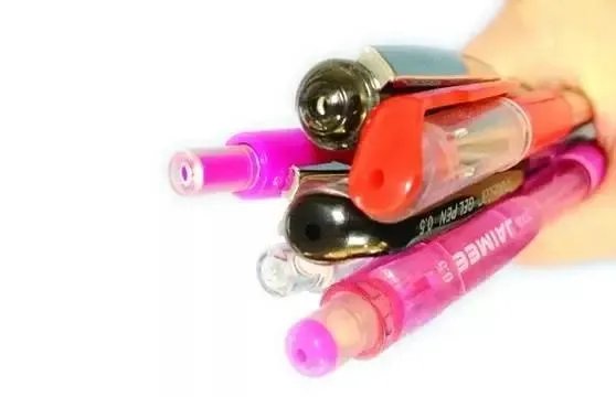 为什么笔盖上的孔又叫“救命孔”？