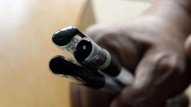 为什么笔盖上的孔又叫“救命孔”？