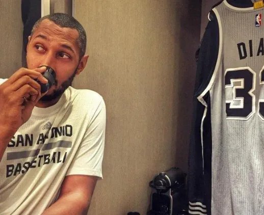 前NBA马刺球员迪奥加入法国海军了吗？