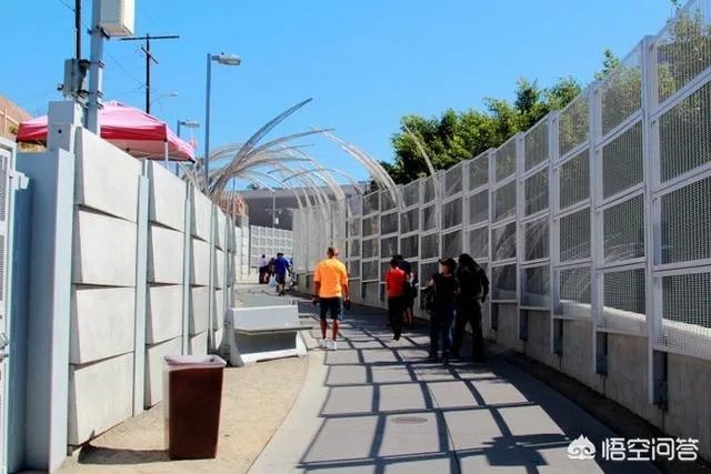 美墨围墙只需6亿美元，特朗普却要50亿美元，并以“停摆”政府威胁国会，这是怎么回事？