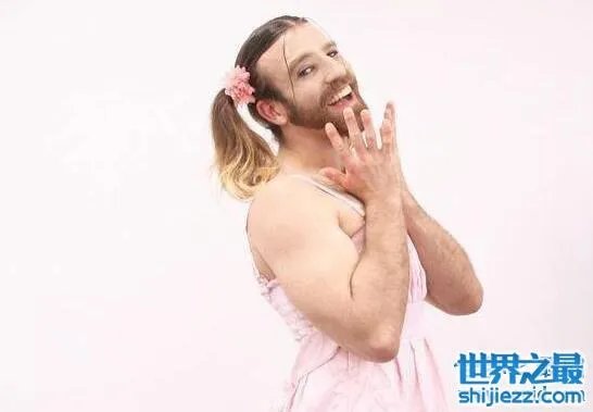 胡子小姐Ladybeard资料，异装癖换上男装帅瞎了 