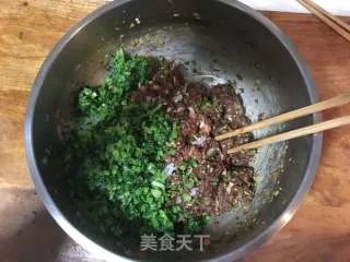 羊肉冰花水煎包