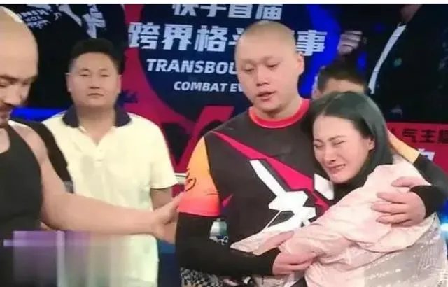 看完一龙KO刘二狗视频后，你失望了没有？为什么？