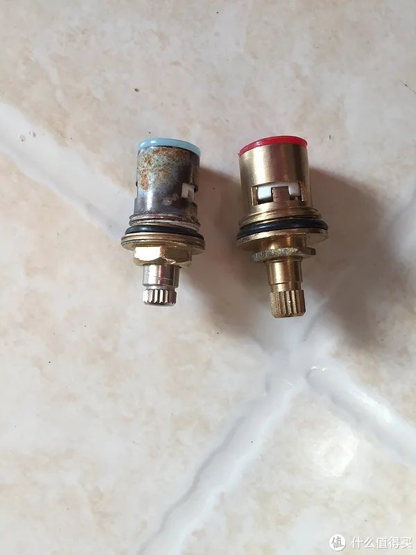 水龙头滴水的简单修理过程