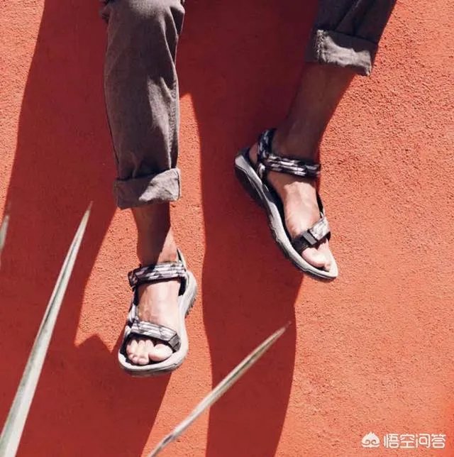 哪个品牌的凉鞋最好？