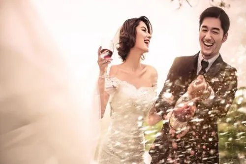 婚纱摄影模特图片大全 六个选择婚纱摄影须知的事项